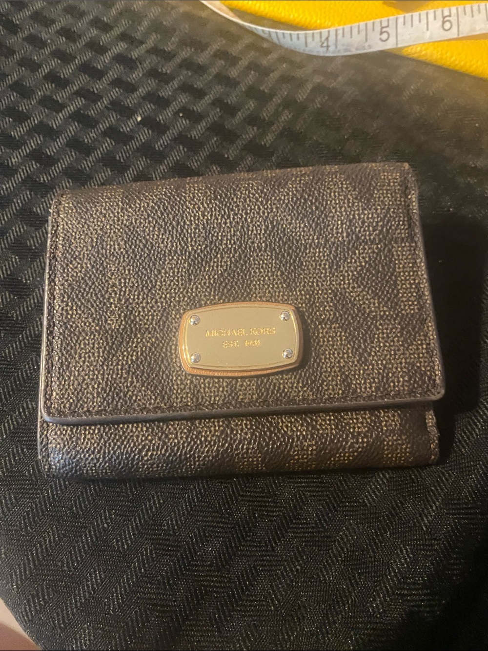 Michael Kors NWOT Brown Textured Logo Trifold Wallet with Gold Plate